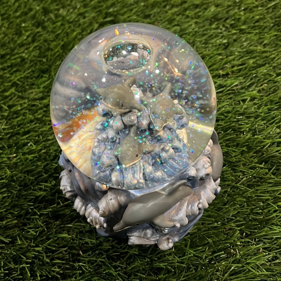 Musical Dolphin Snow Globe - Picture 2 of 7